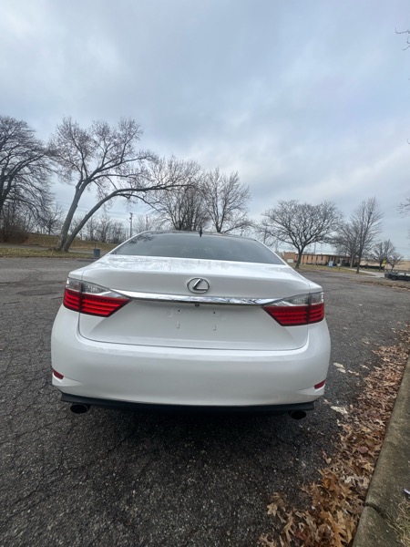 Lexus ES 350 Sedan 2015