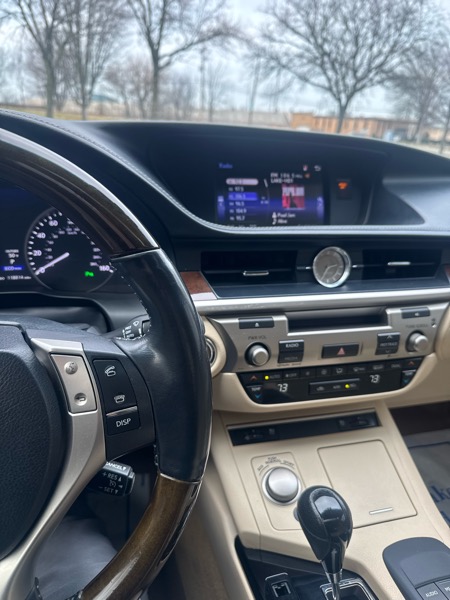 Lexus ES 350 Sedan 2015