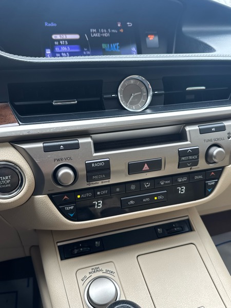 Lexus ES 350 Sedan 2015