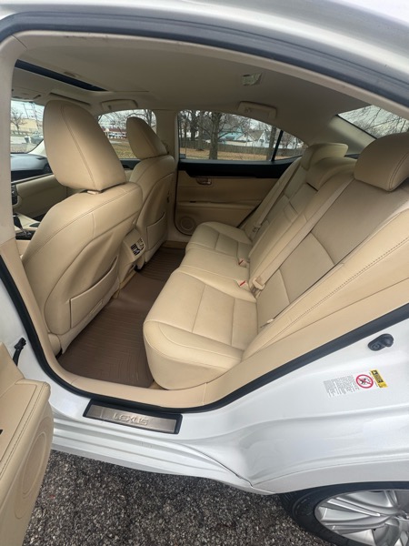 Lexus ES 350 Sedan 2015