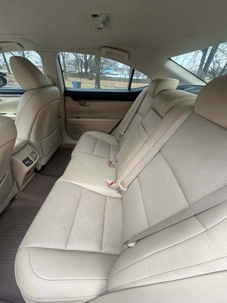 Lexus ES 350 Sedan 2015