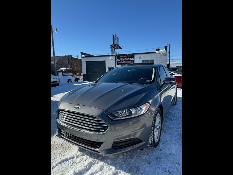 2013 Ford Fusion SE