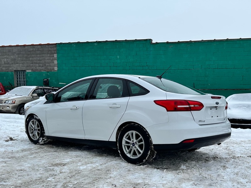 Ford Focus SE Sedan 2017