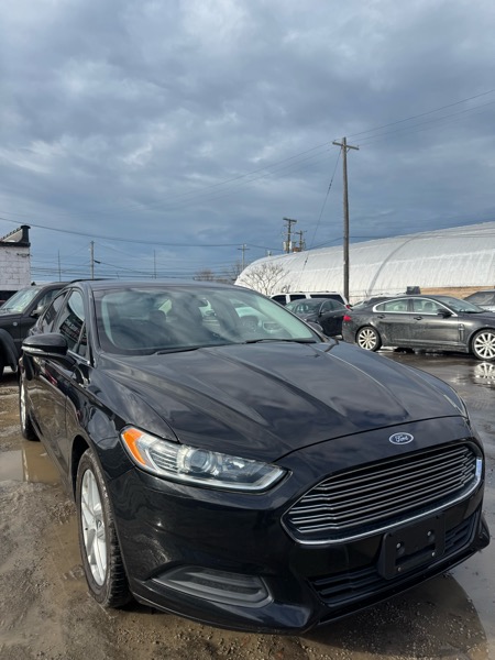 Ford Fusion SE 2015