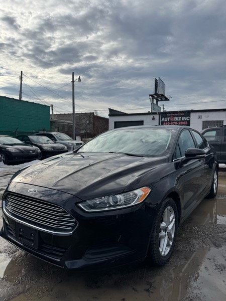 Ford Fusion SE 2015
