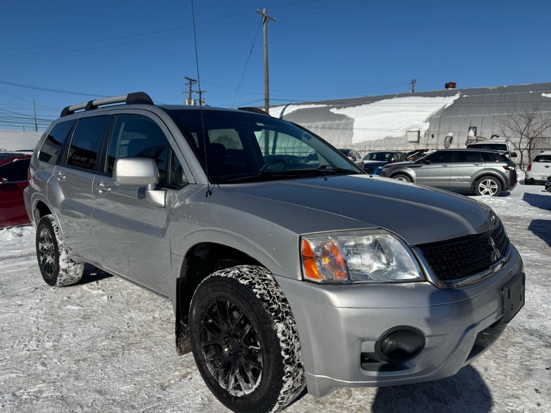 Mitsubishi Endeavor LS AWD 2011