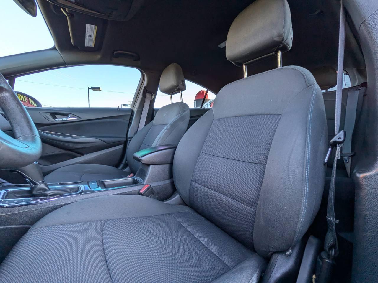 Chevrolet Cruze LT Auto Hatchback 2017