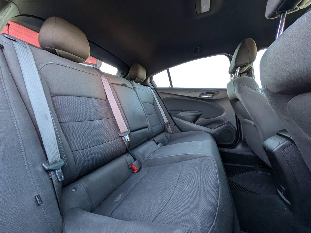 Chevrolet Cruze LT Auto Hatchback 2017