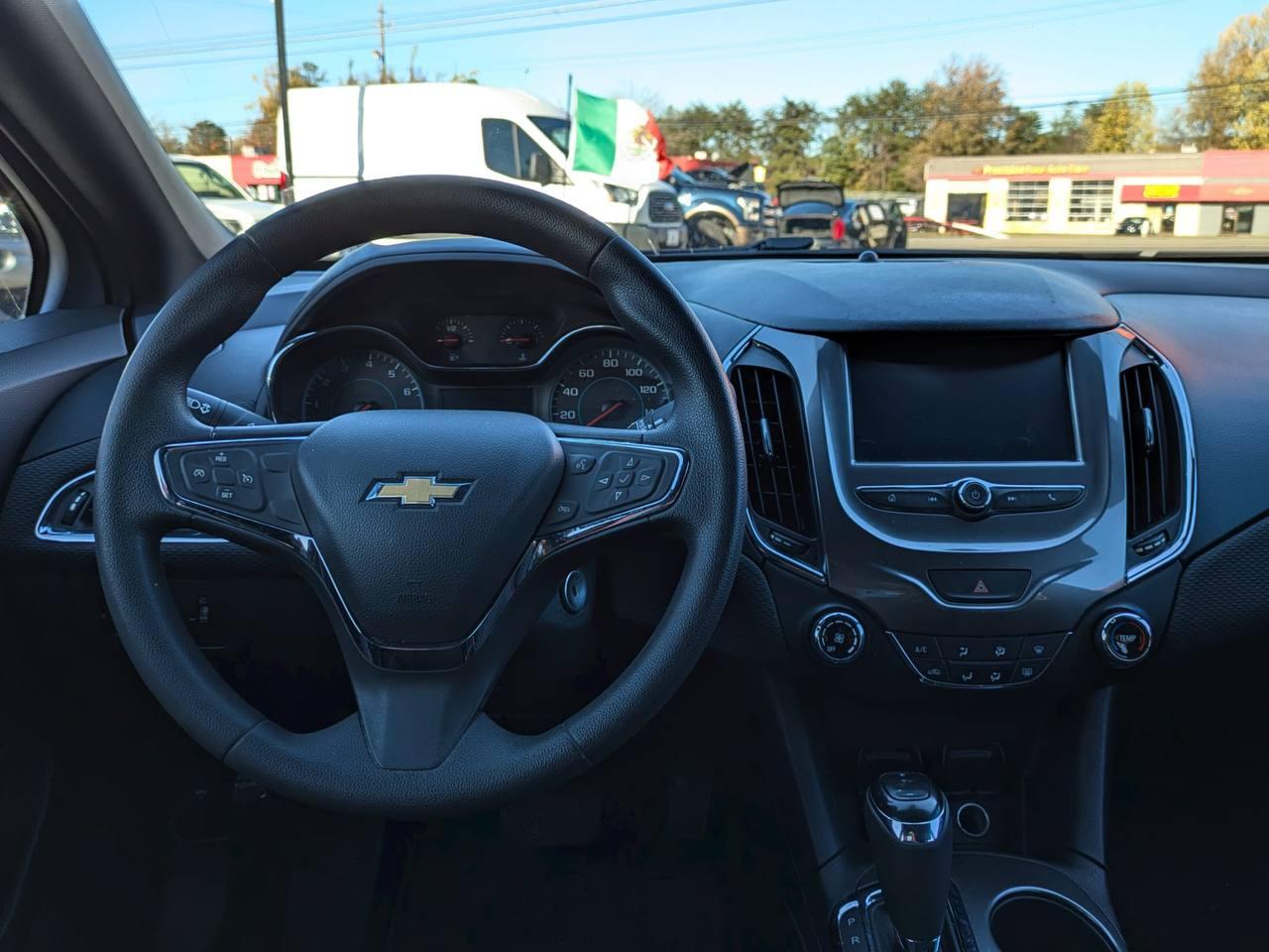 Chevrolet Cruze LT Auto Hatchback 2017