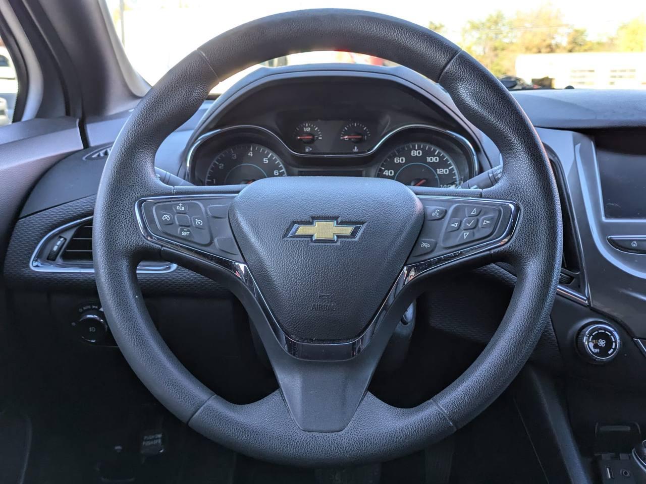 Chevrolet Cruze LT Auto Hatchback 2017