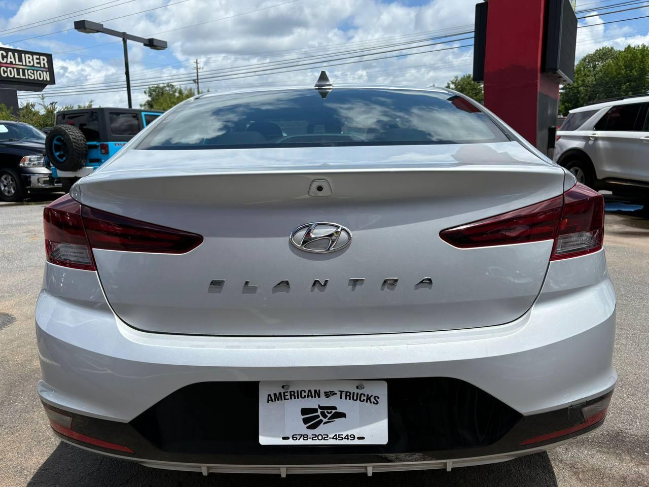 Hyundai Elantra Limited 2020