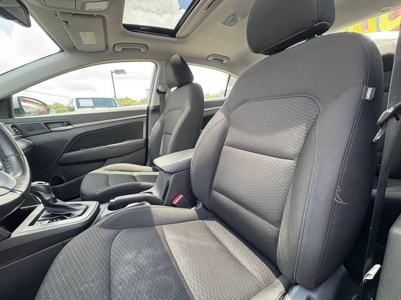 Hyundai Elantra Limited 2020