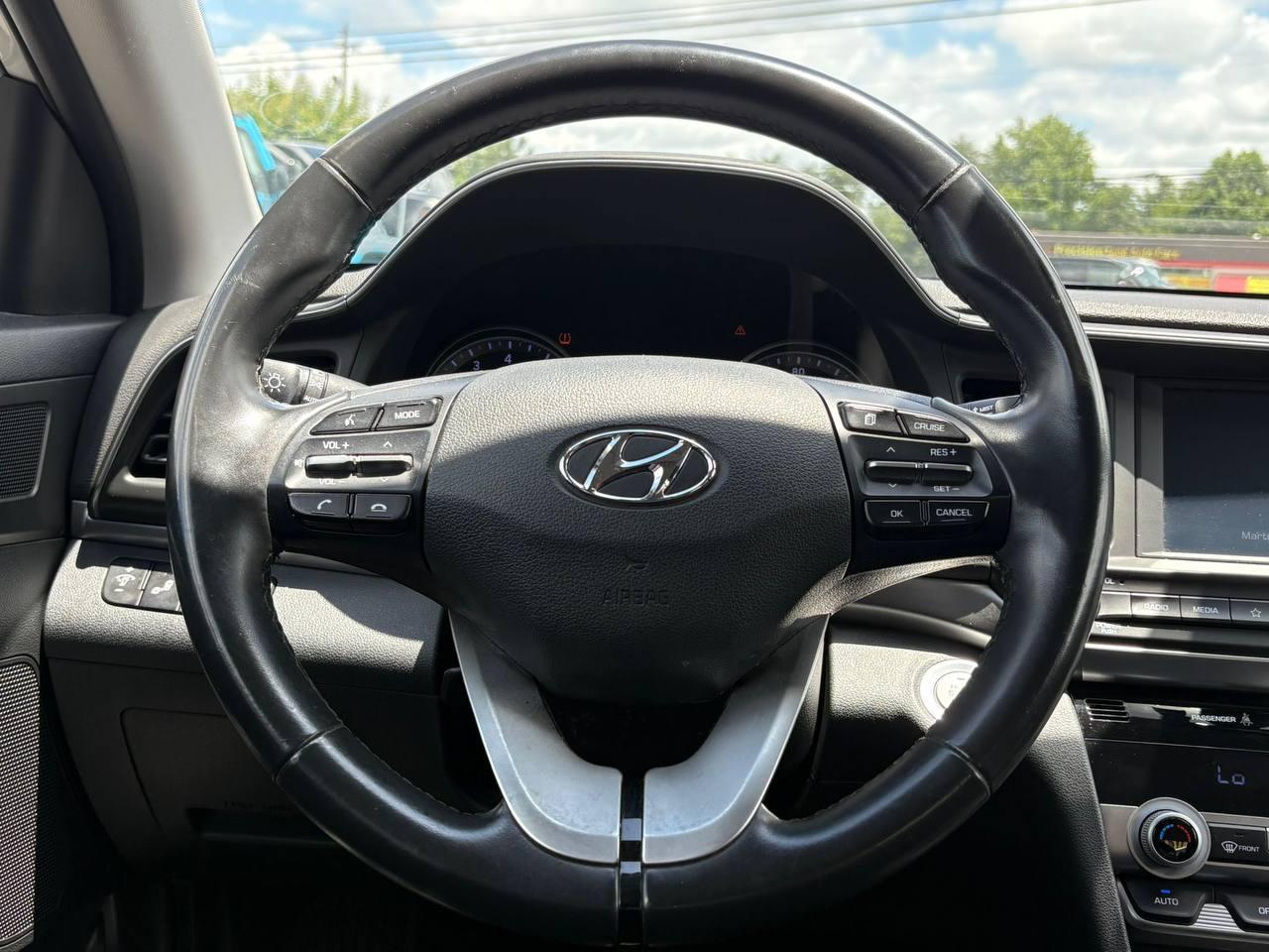 Hyundai Elantra Limited 2020
