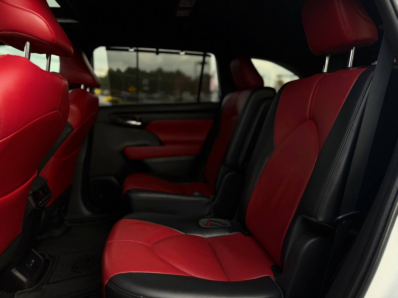 Toyota Highlander XSE FWD V6 2022