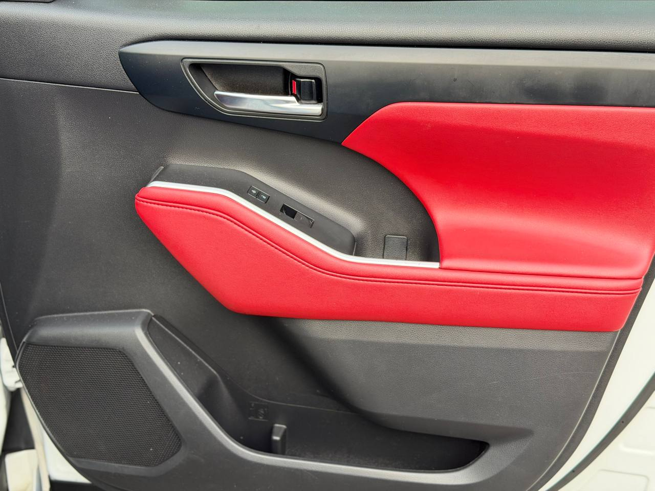 Toyota Highlander XSE FWD V6 2022