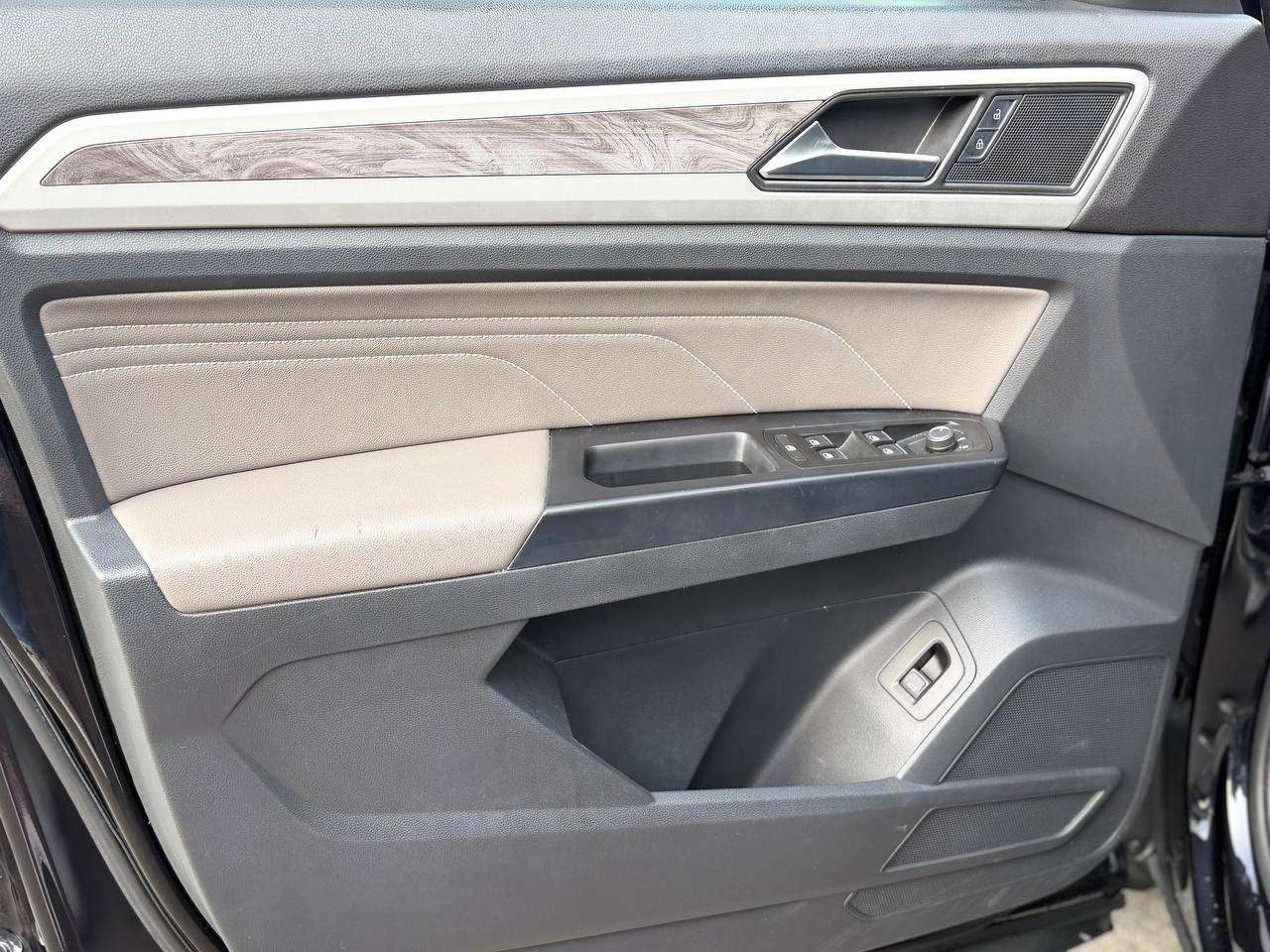 Volkswagen Atlas Cross Sport SE w/Technology 2021