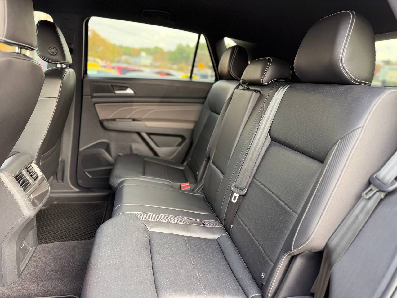 Volkswagen Atlas Cross Sport SE w/Technology 2021