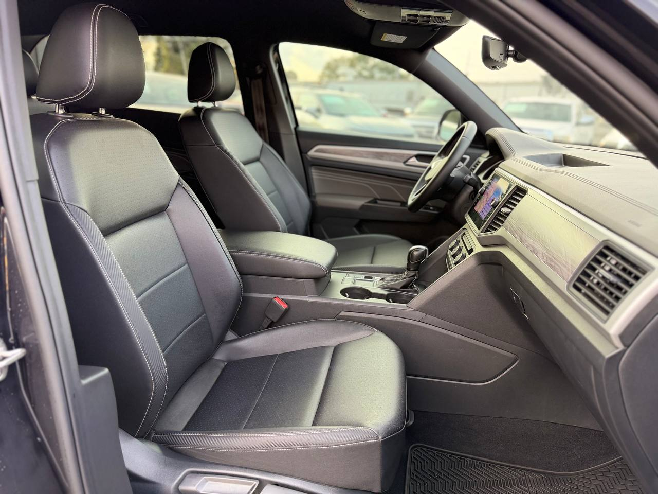 Volkswagen Atlas Cross Sport SE w/Technology 2021