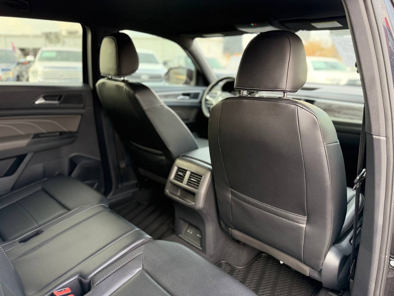 Volkswagen Atlas Cross Sport SE w/Technology 2021