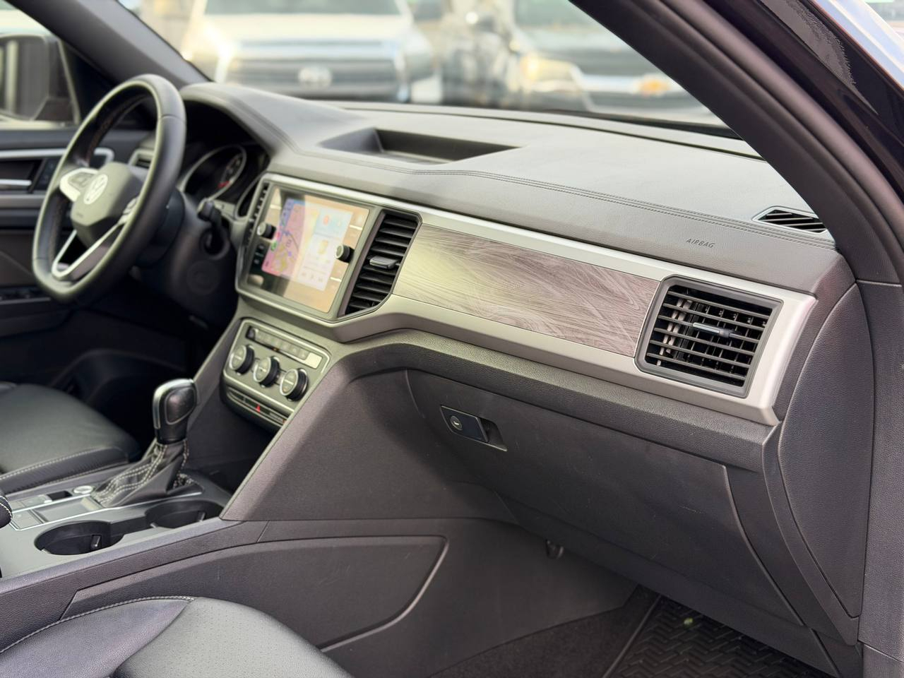 Volkswagen Atlas Cross Sport SE w/Technology 2021