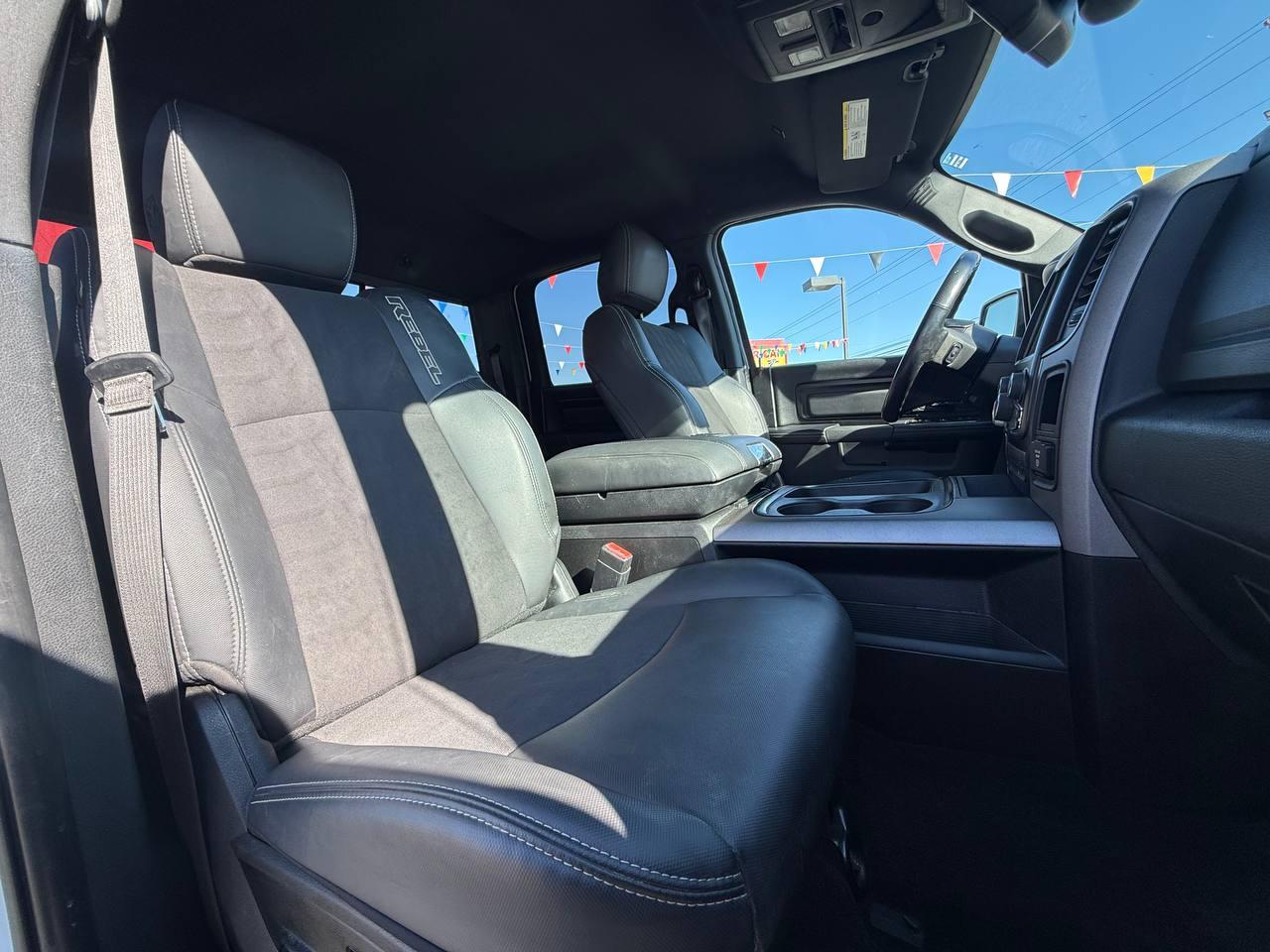 RAM 1500 Rebel Crew Cab SWB 4WD 2017