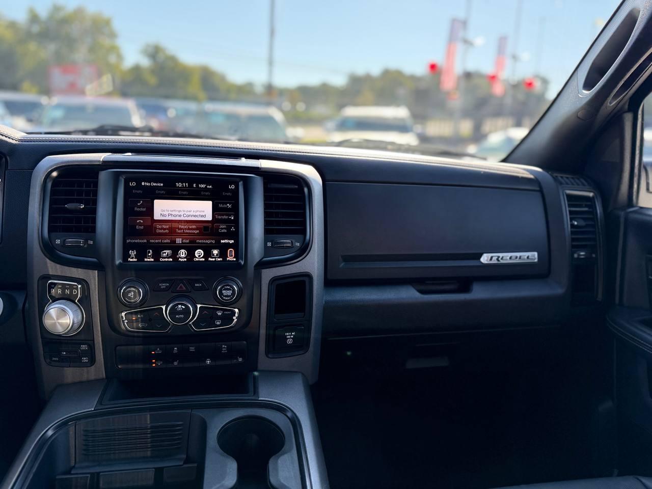 RAM 1500 Rebel Crew Cab SWB 4WD 2017