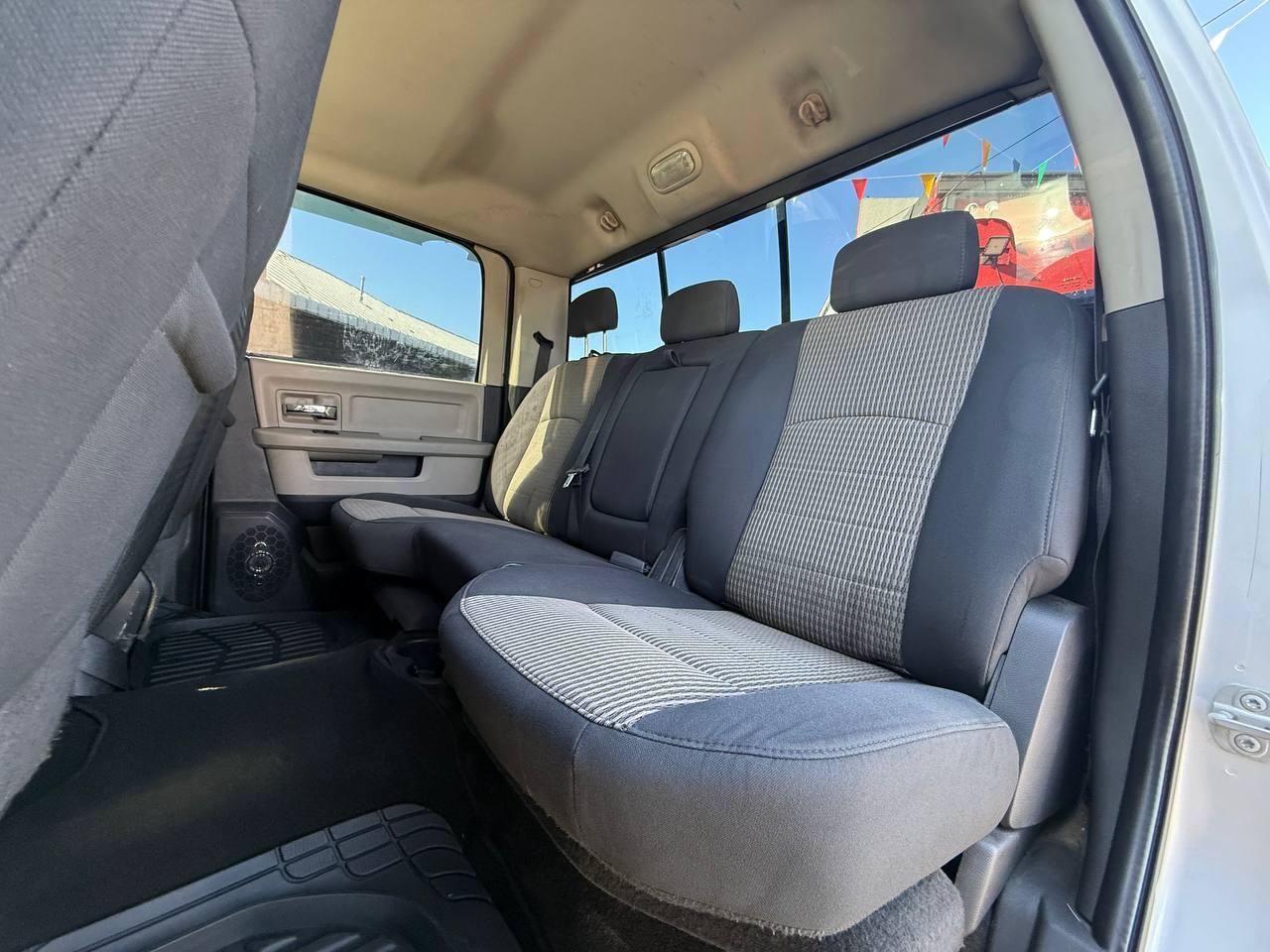 Dodge Ram 1500 SLT Crew Cab 2WD 2009