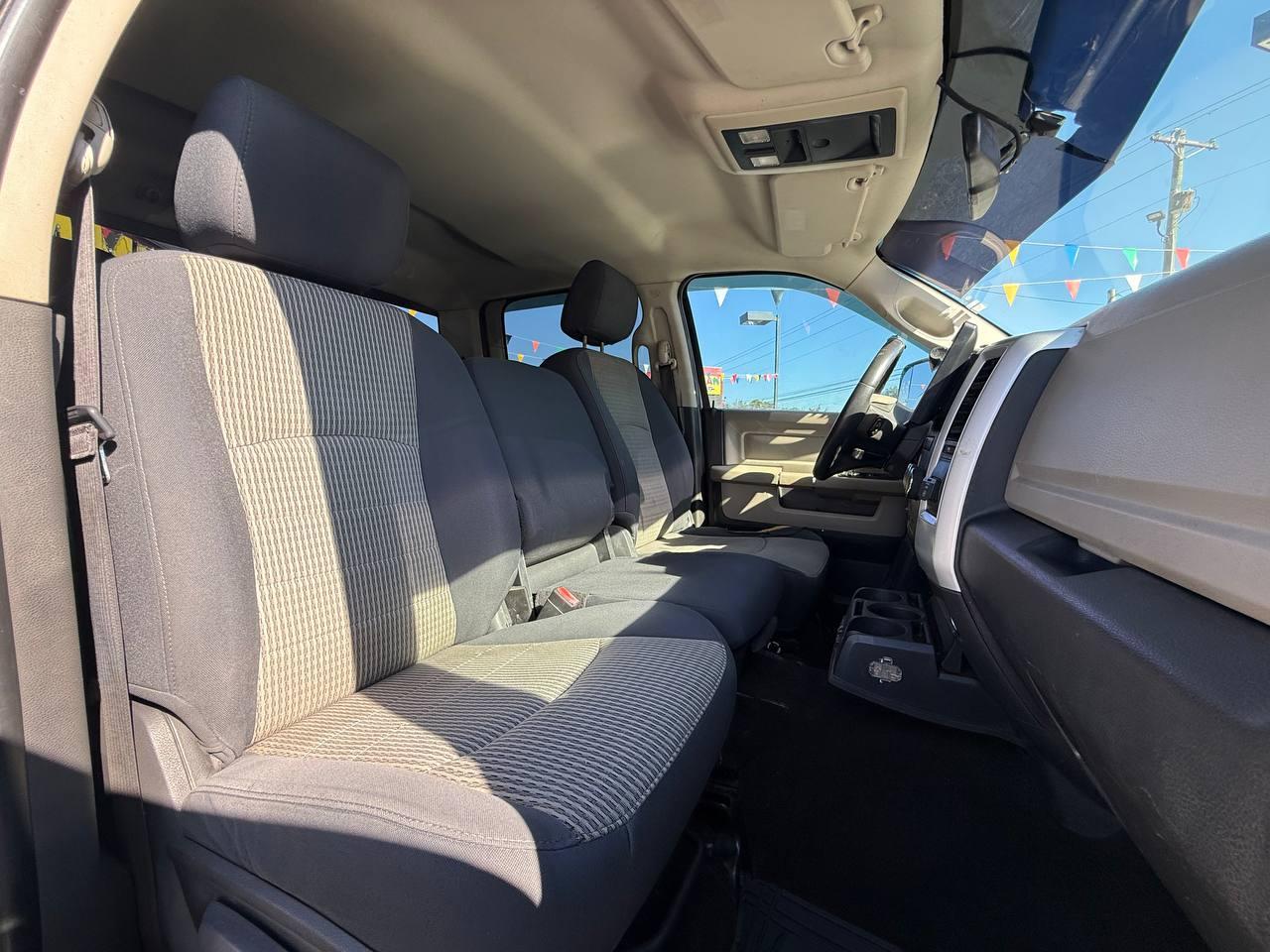 Dodge Ram 1500 SLT Crew Cab 2WD 2009