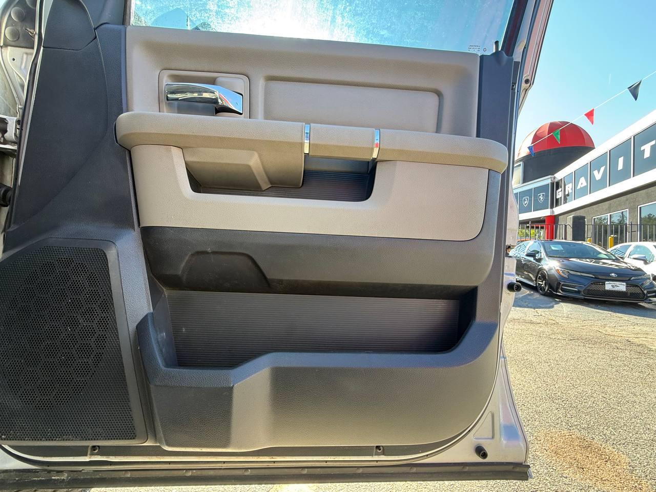 Dodge Ram 1500 SLT Crew Cab 2WD 2009