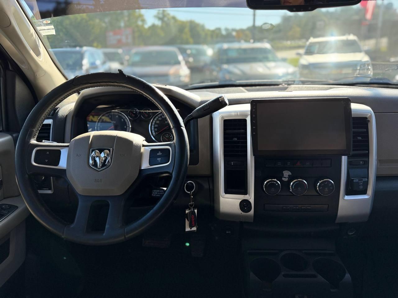Dodge Ram 1500 SLT Crew Cab 2WD 2009