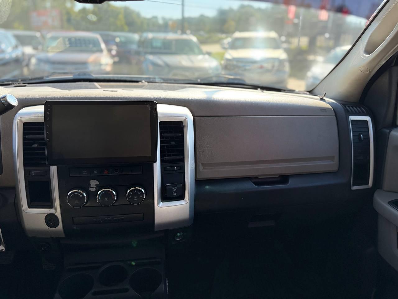 Dodge Ram 1500 SLT Crew Cab 2WD 2009