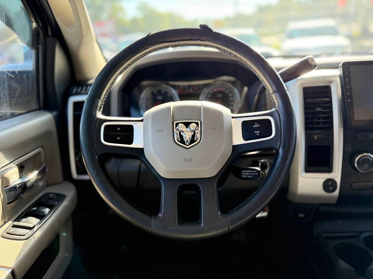 Dodge Ram 1500 SLT Crew Cab 2WD 2009