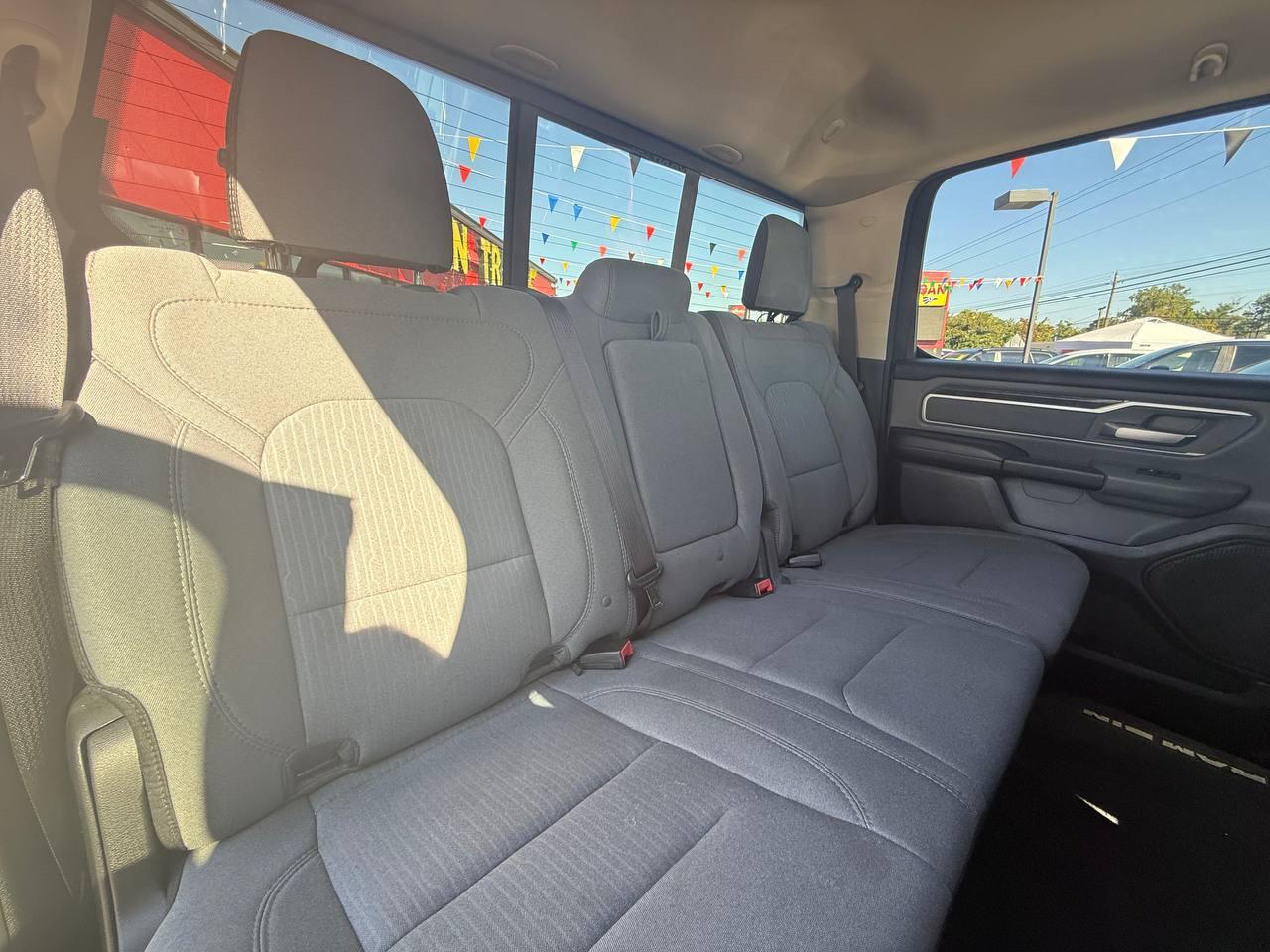 RAM 1500 Big Horn Crew Cab SWB 2WD 2020