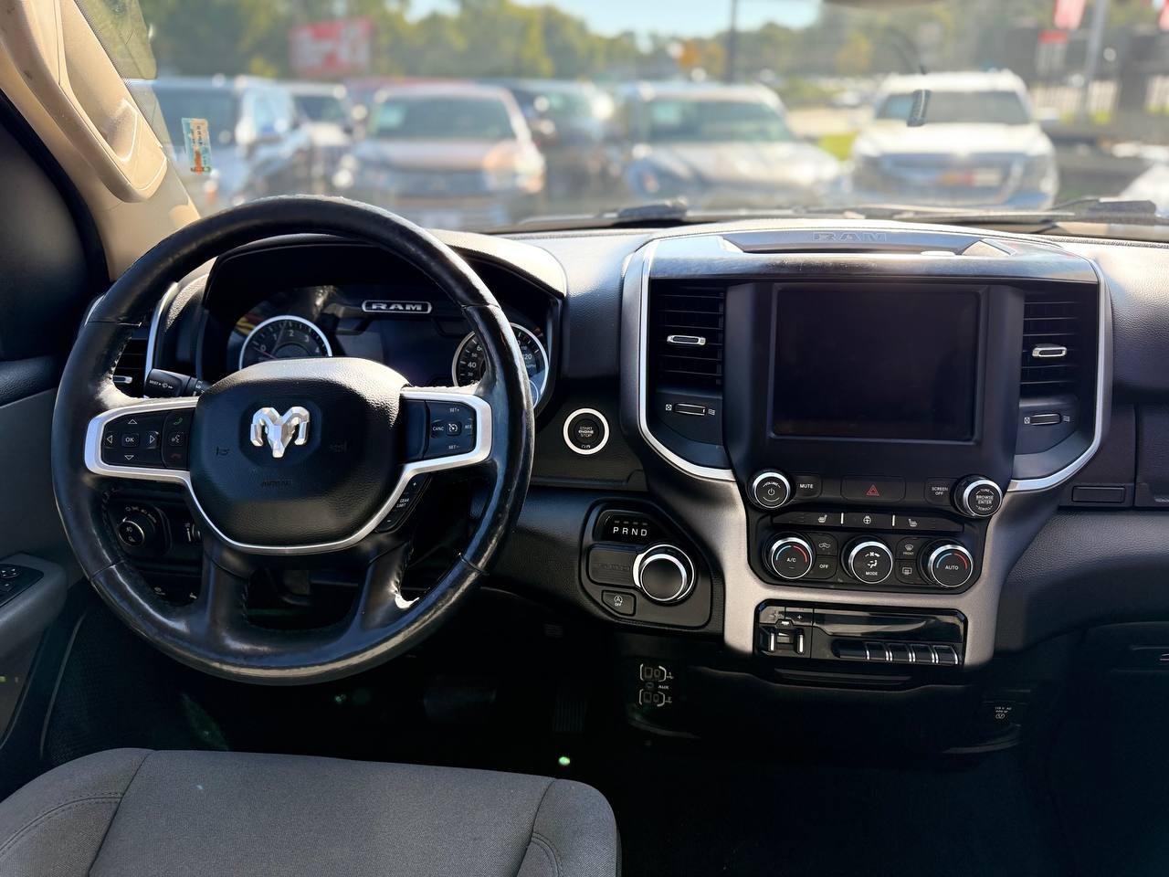 RAM 1500 Big Horn Crew Cab SWB 2WD 2020