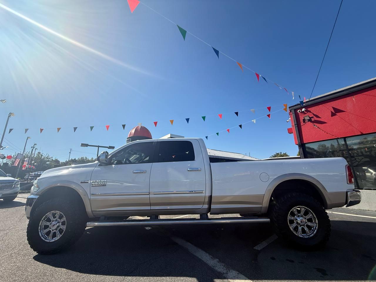 RAM 2500 Laramie Crew Cab LWB 4WD 2015