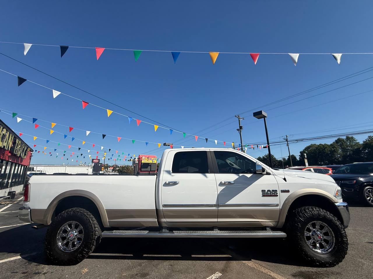RAM 2500 Laramie Crew Cab LWB 4WD 2015