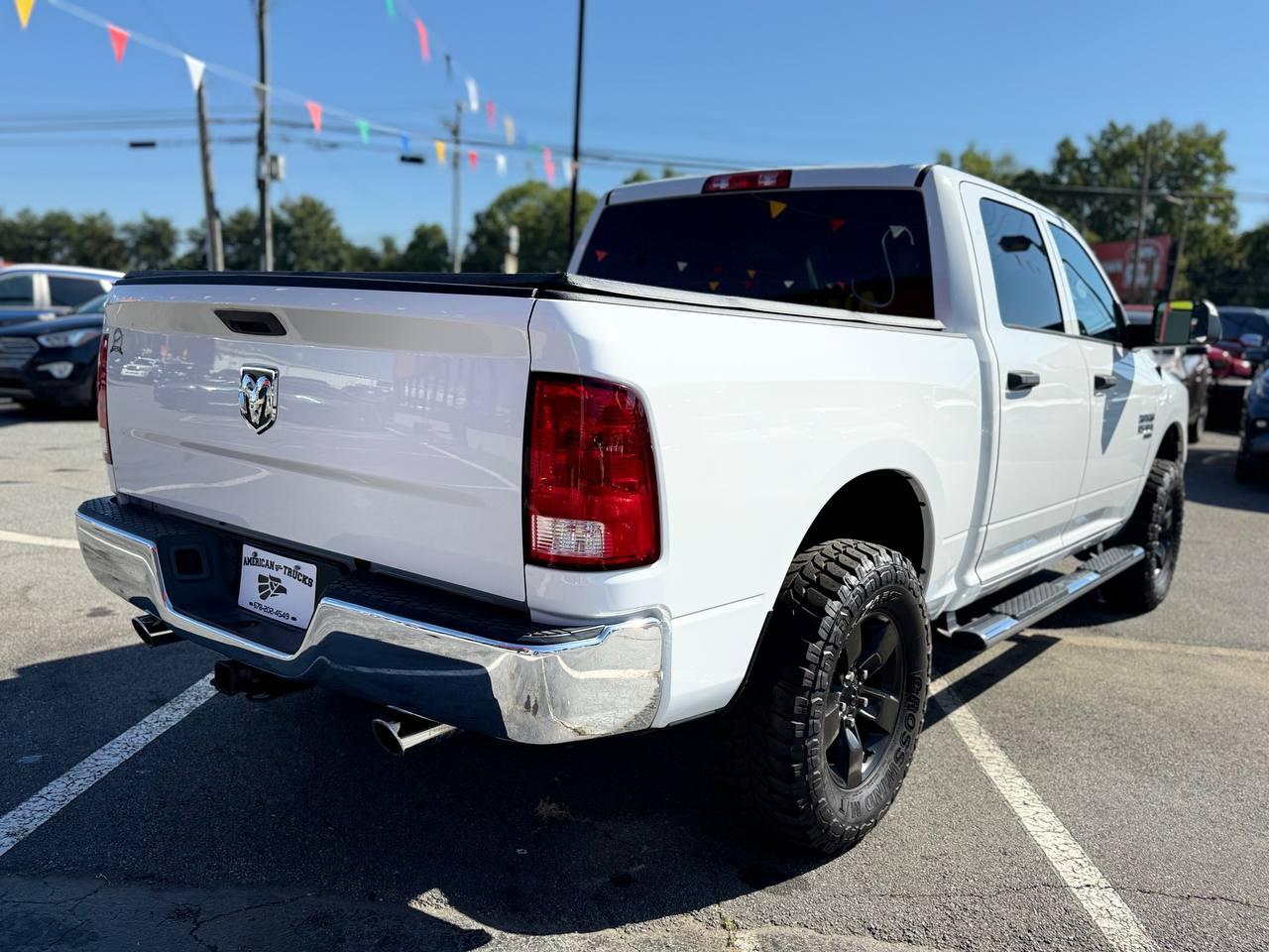 RAM 1500 Classic Tradesman Crew Cab SWB 2WD 2021