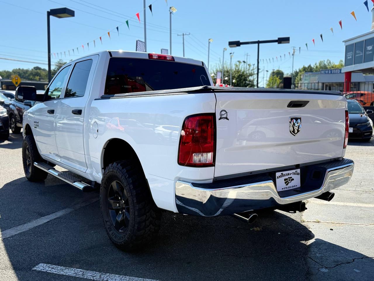 RAM 1500 Classic Tradesman Crew Cab SWB 2WD 2021