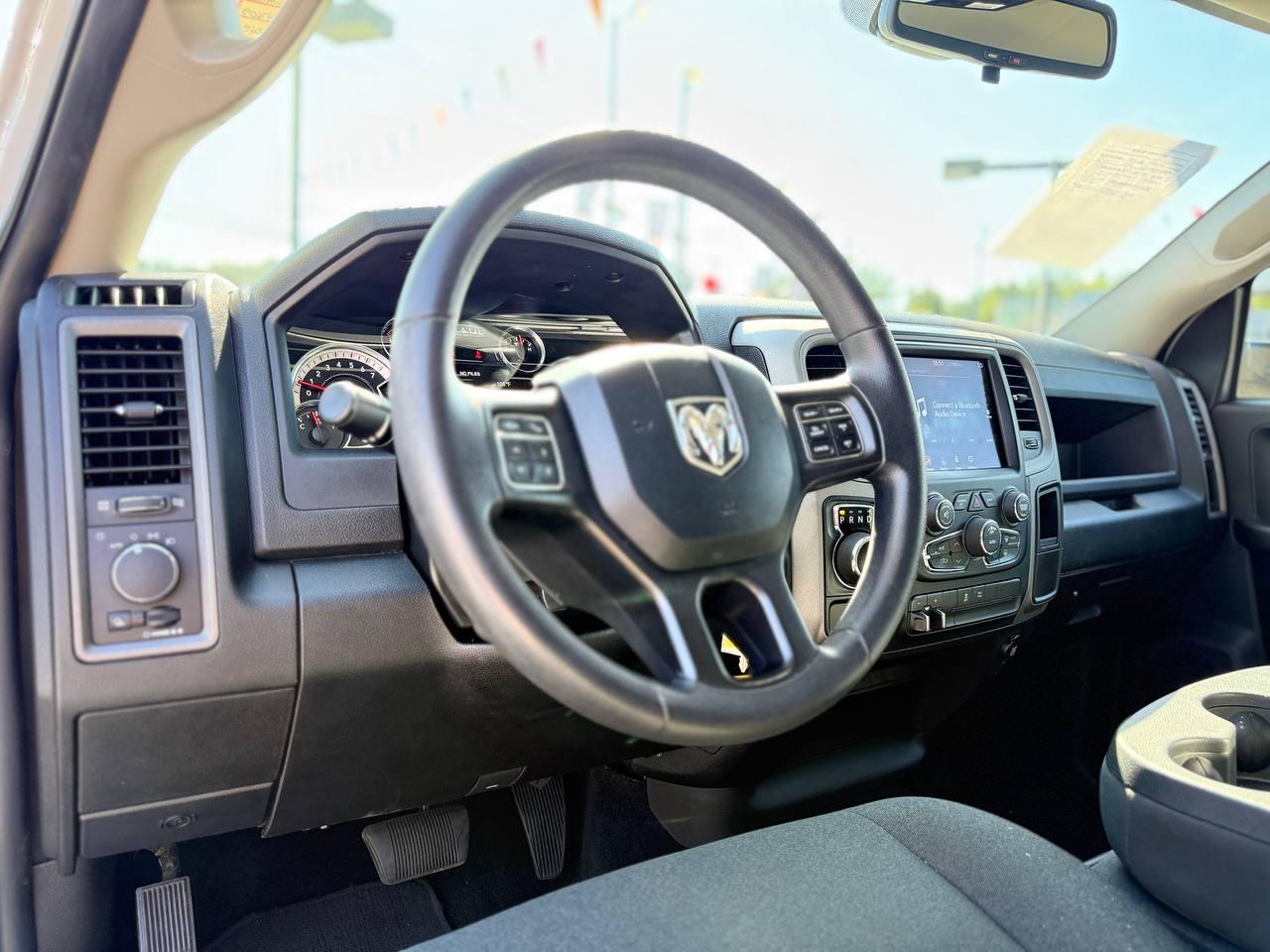 RAM 1500 Classic Tradesman Crew Cab SWB 2WD 2021