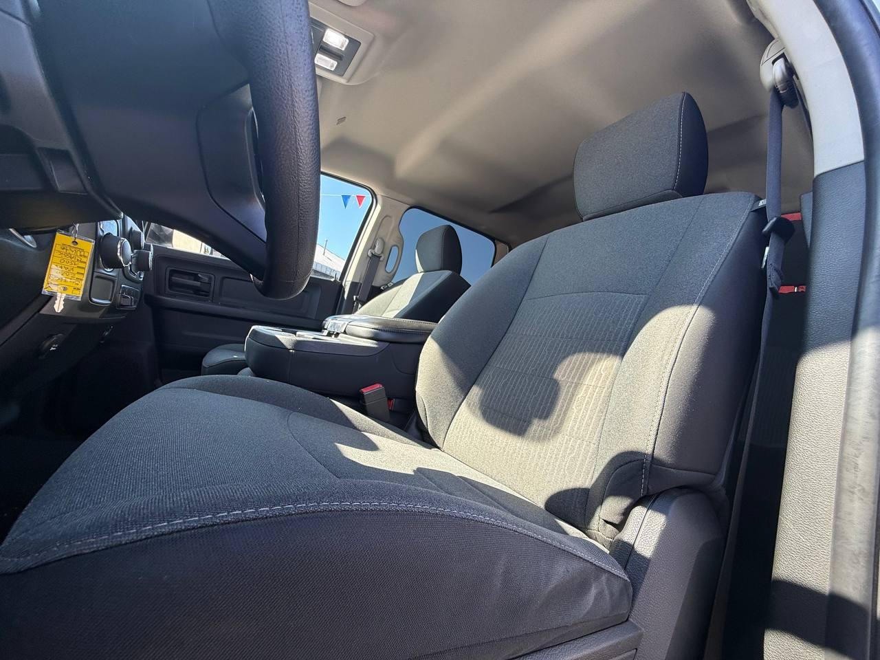 RAM 1500 Classic Tradesman Crew Cab SWB 2WD 2021