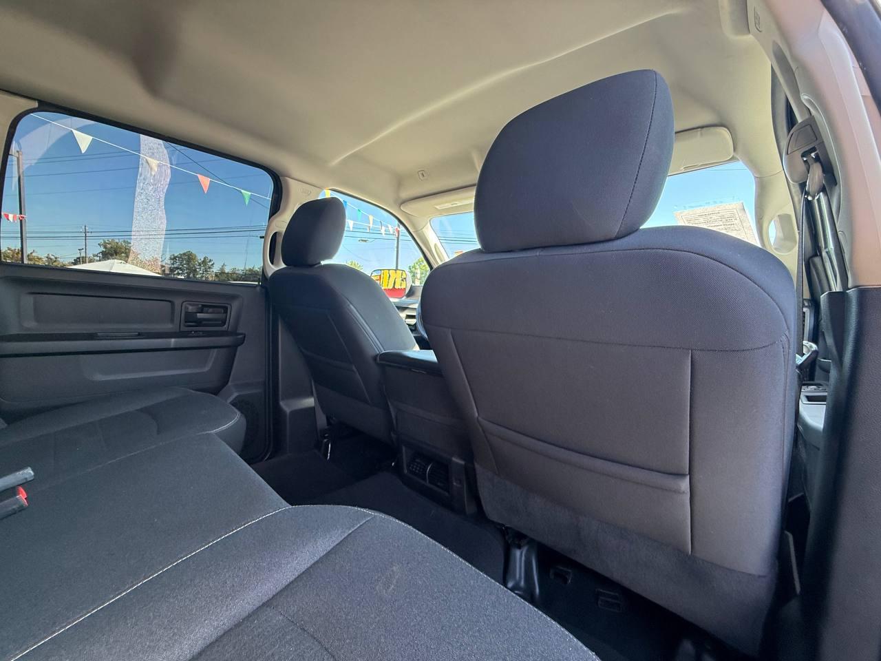 RAM 1500 Classic Tradesman Crew Cab SWB 2WD 2021