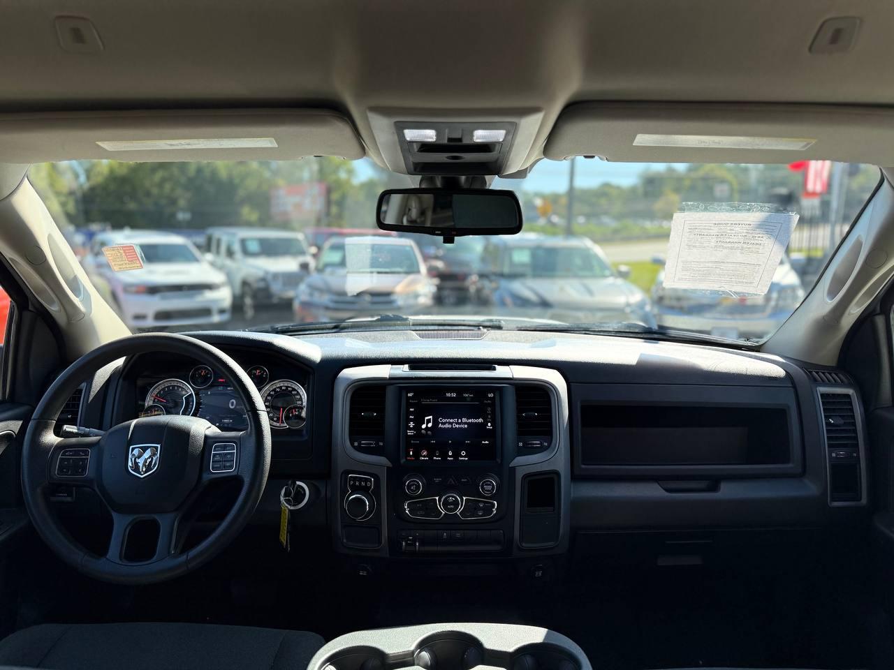 RAM 1500 Classic Tradesman Crew Cab SWB 2WD 2021