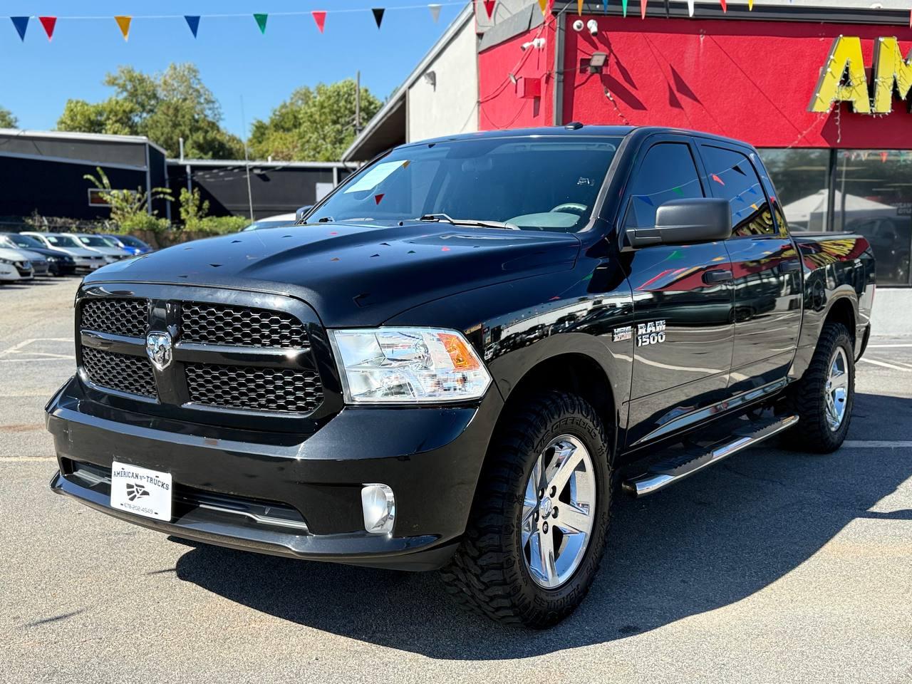 RAM 1500 Tradesman Crew Cab SWB 2WD 2018
