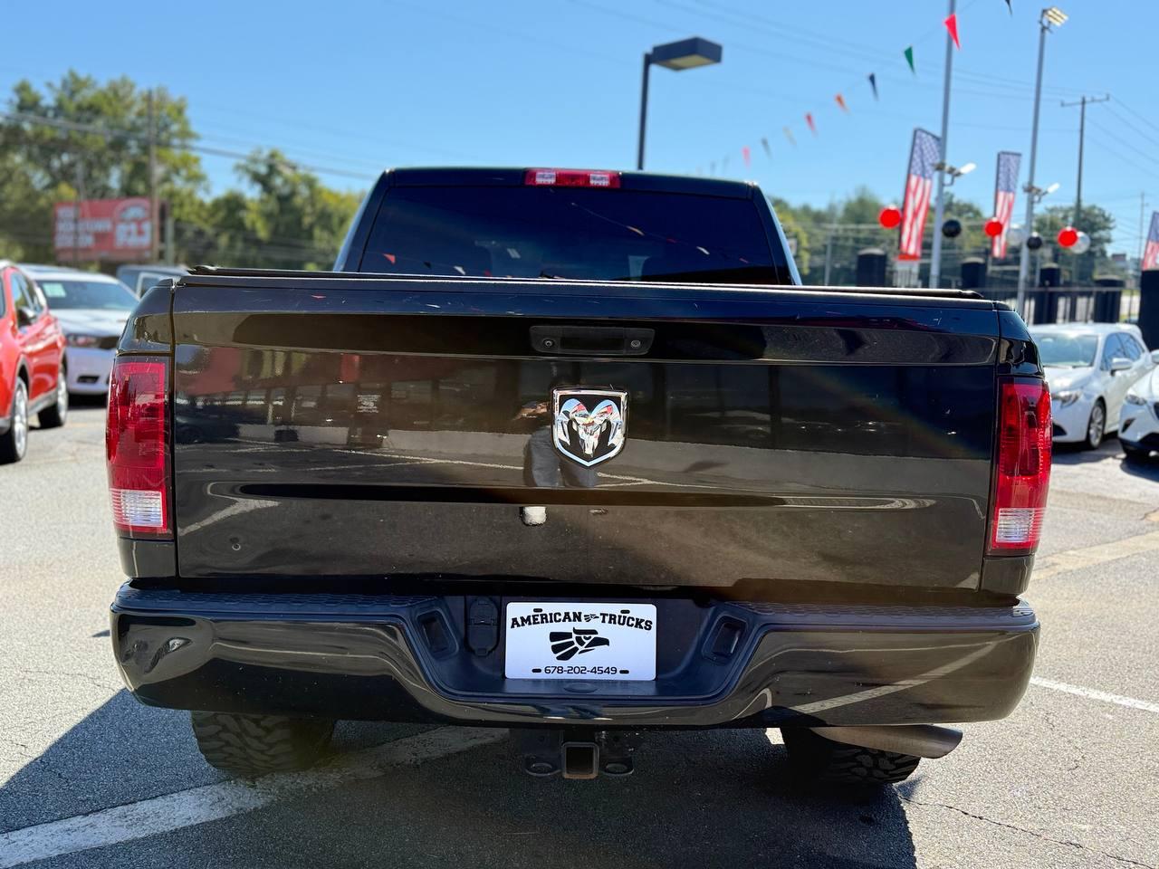 RAM 1500 Tradesman Crew Cab SWB 2WD 2018