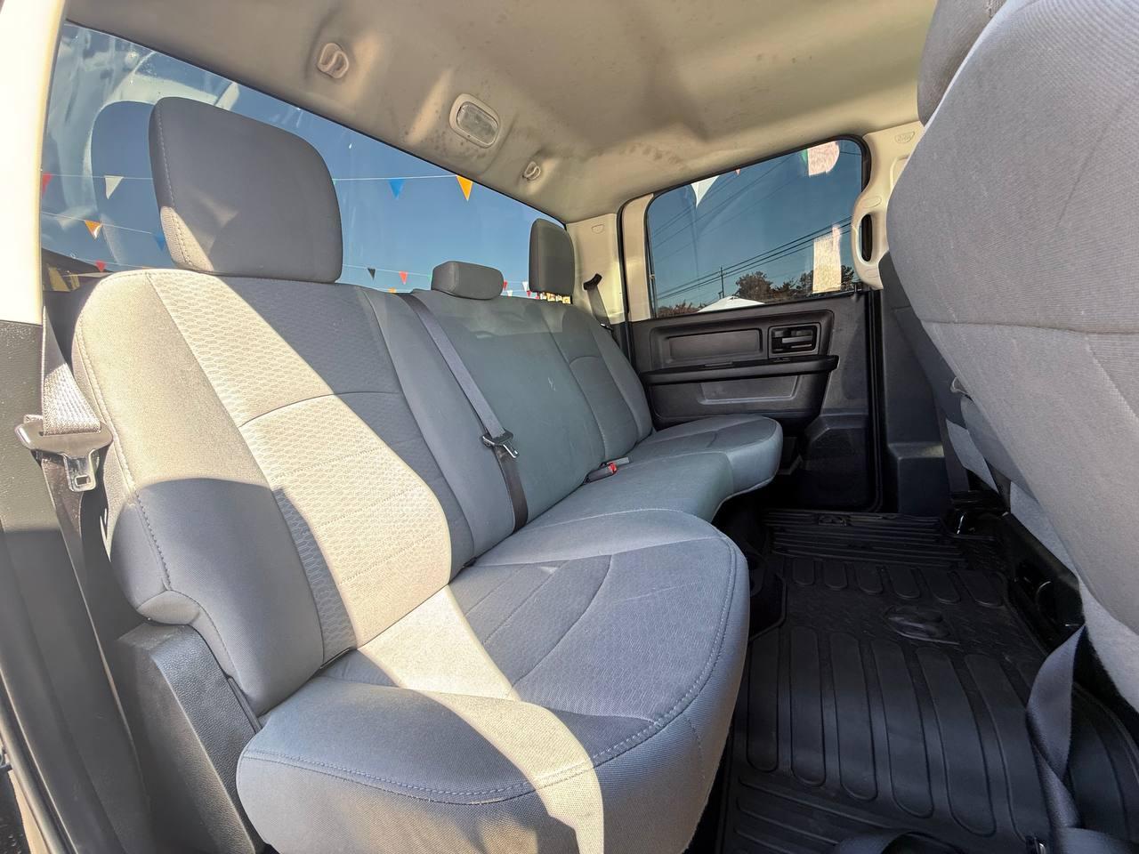 RAM 1500 Tradesman Crew Cab SWB 2WD 2018