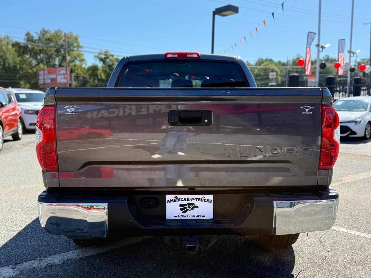 Toyota Tundra SR5 5.7L V8 FFV CrewMax 2WD 2016