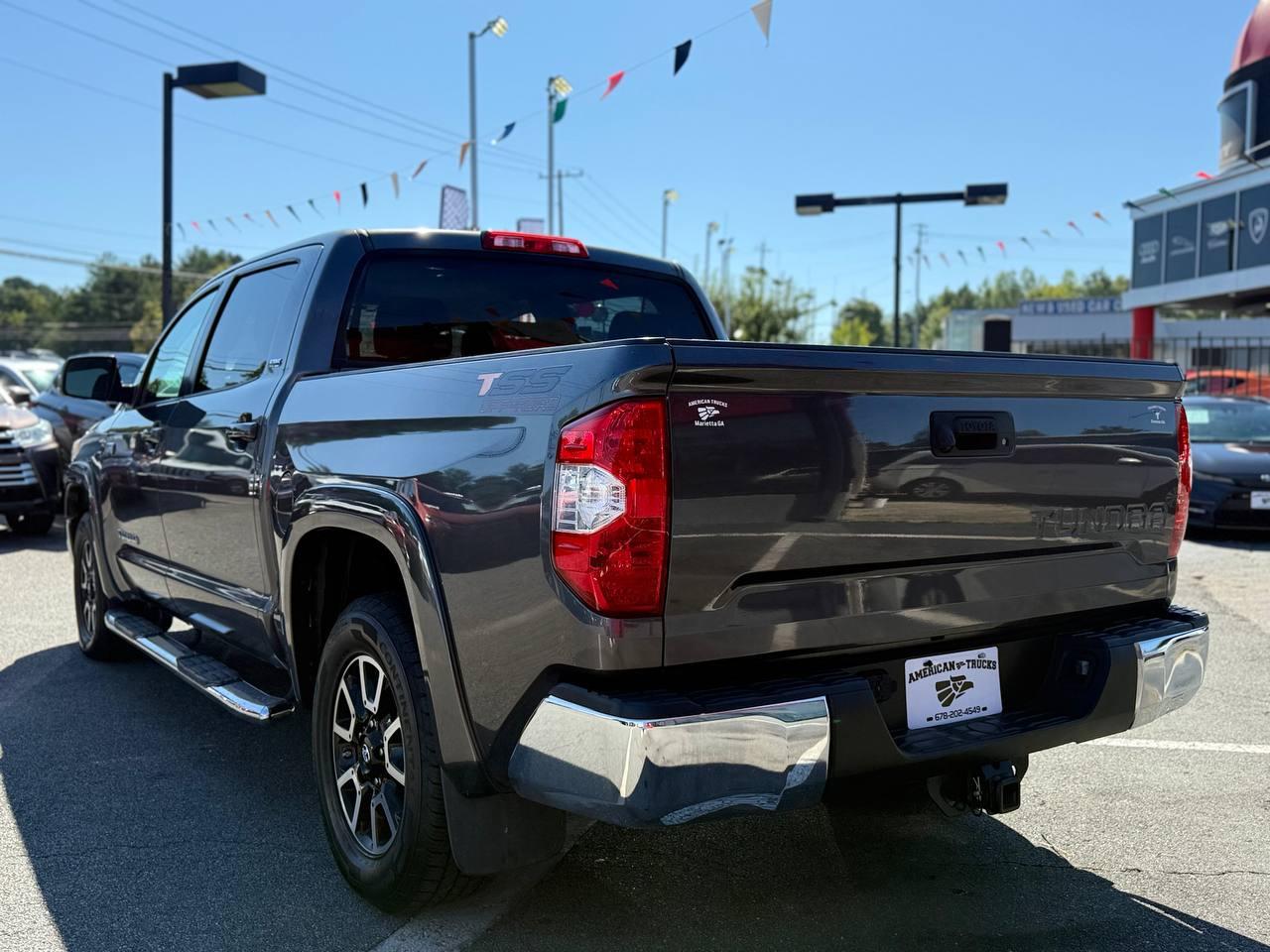 Toyota Tundra SR5 5.7L V8 FFV CrewMax 2WD 2016