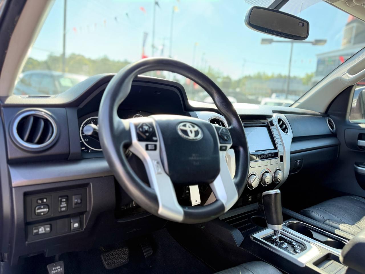 Toyota Tundra SR5 5.7L V8 FFV CrewMax 2WD 2016