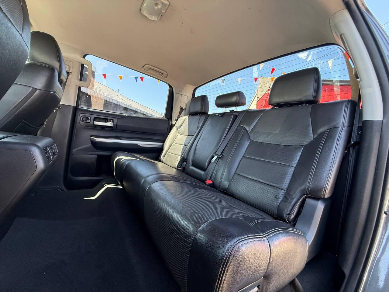 Toyota Tundra SR5 5.7L V8 FFV CrewMax 2WD 2016
