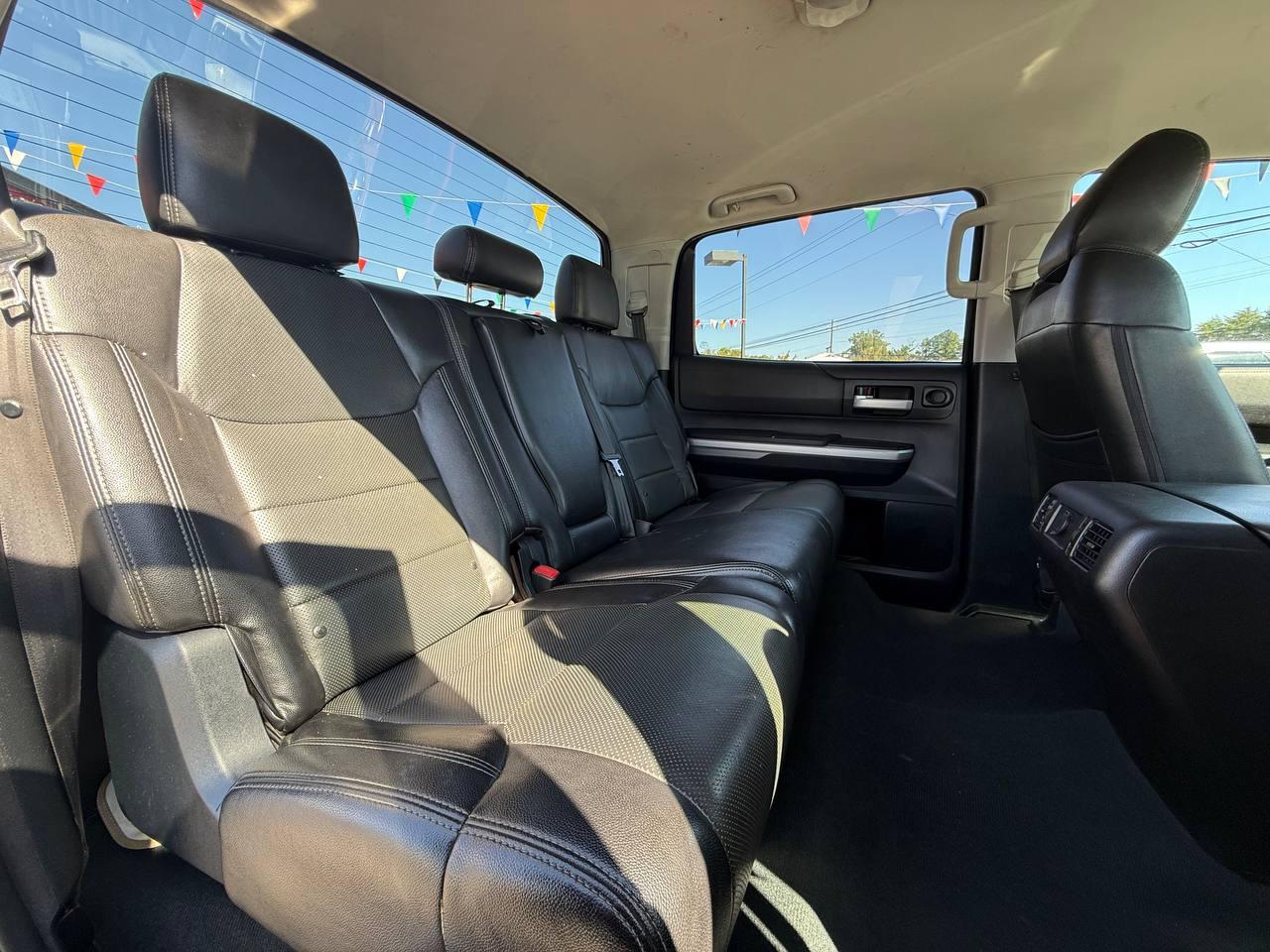 Toyota Tundra SR5 5.7L V8 FFV CrewMax 2WD 2016